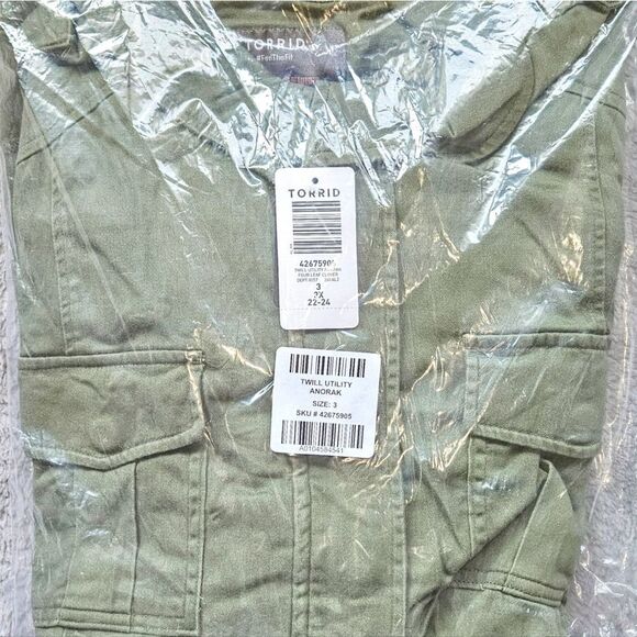 TORRID NEW FOUR LEAF CLOVER GREEN Twill Utility Jacket Size 3X - Picture 12 of 13